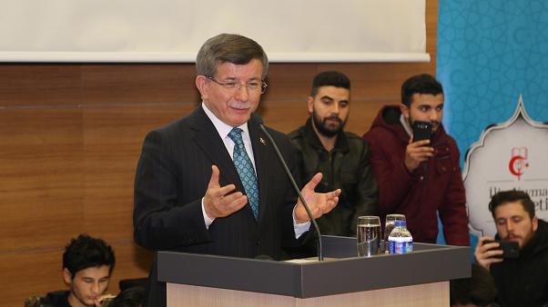 Ahmet Davutoğlu'nun Testi Pozitif Çıktı!